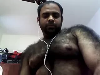 Fur covered guy fron India on cam, no cum