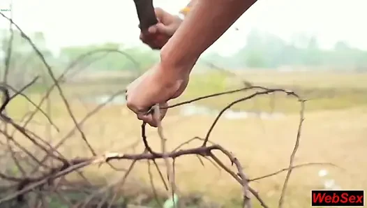 Секс бхабхи в деревне XXX в лесу! Лучший секс на хинди