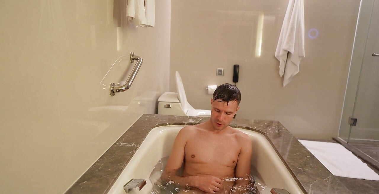 Pengalaman bersantai di kamar mandi dari perjalanan musim panasku ke cina