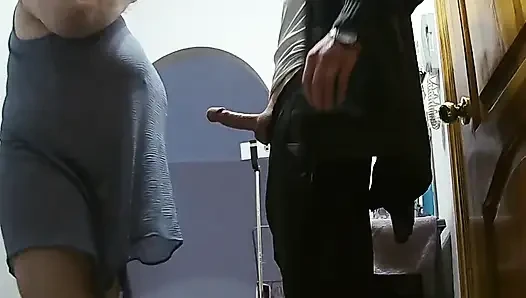 girlfriend paid the courier with sex