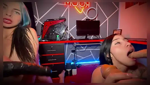 Büyük zenci yarağı dildoları ve iki çok azgın lezbiyen ile bakış açısı grup seks partisi - sweetkimmi