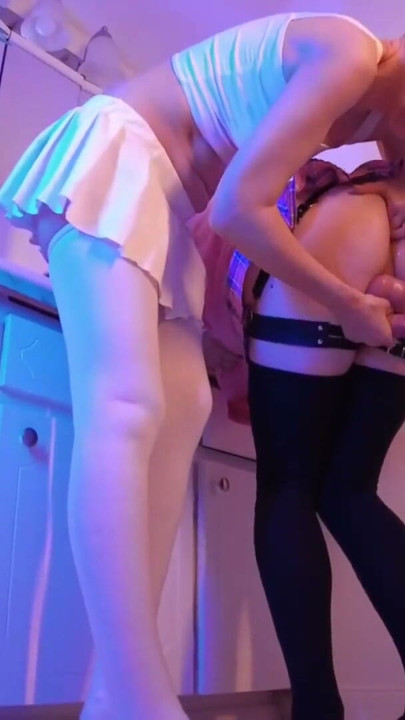 Her femboy stands and flows like a whore | Clip 2