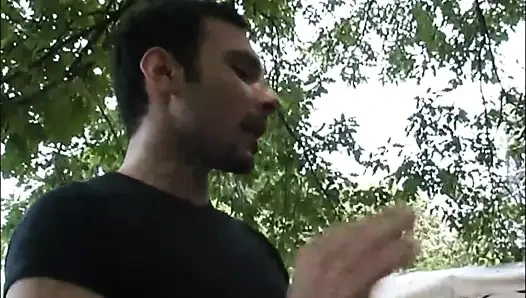 Анальная милфа писает ему в рот