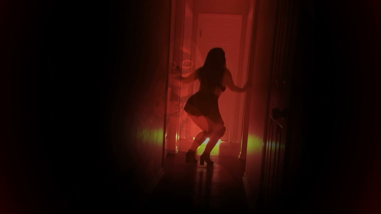 CZERWONY POKÓJ – psychologiczny mindfuck w stylu femdom