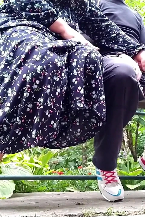 成熟戴绿帽的妻子让我为她丈夫高潮