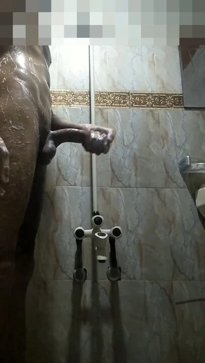 Young boy shower and Masturbation off his big cock