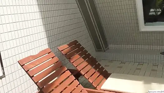 Eine flucht am pool