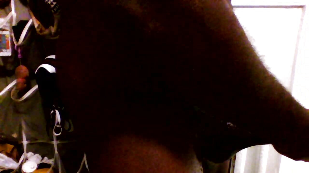 最高の時がもうすぐ始まる。見て、待たずに来て、恋人、もう熱く準備万端だ。時間通りに準備が整っている。