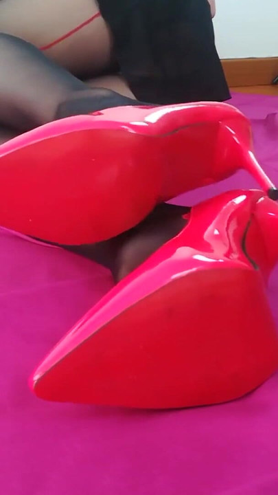 Key moment from "Back transparente dress"