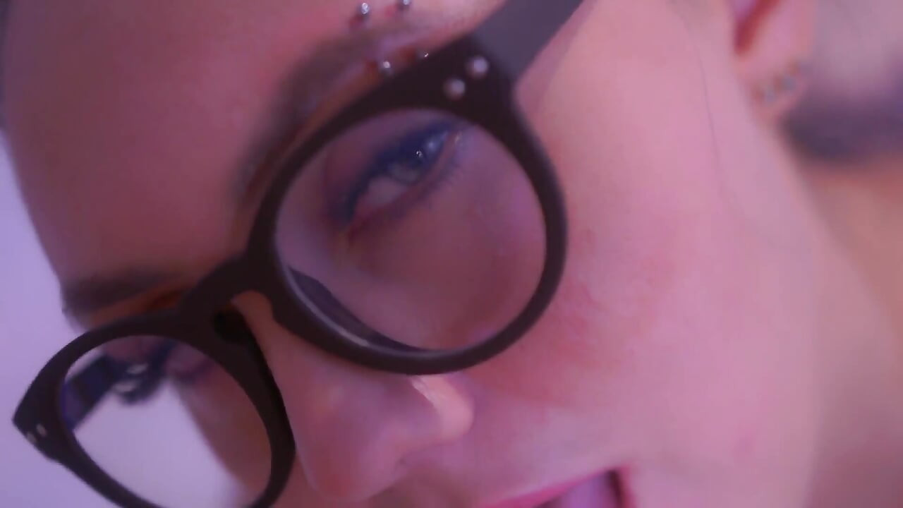 Dame Giver Blowjob Sin Mands