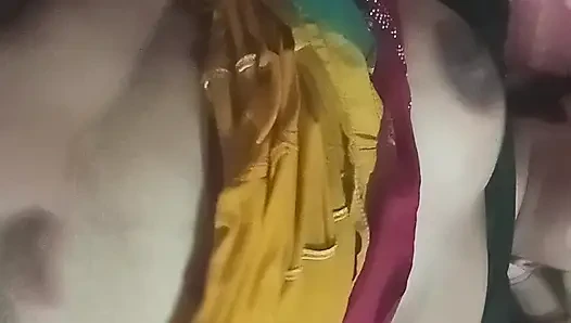 Jab desi bhabhi ko lagi chut me aag  part 1