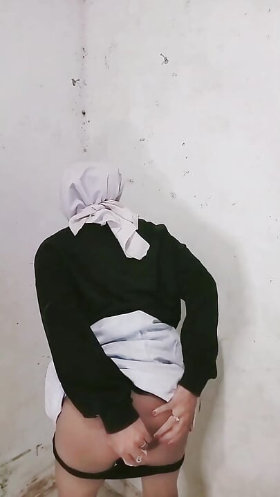 Sissy Hijab with Chastity Cage and Streching My Asshole