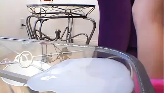 Memek sempit gadis hot rambut pirang ini dientot habis-habisan sama kontol besar sampai dicrot di dalam