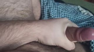 Jovem urso ucraniano se masturba