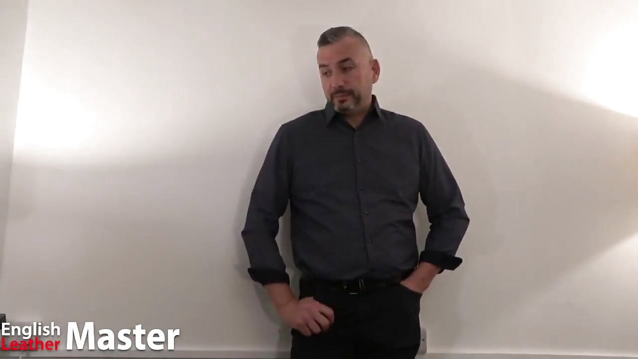 老师使用自慰器并给撸管指挥