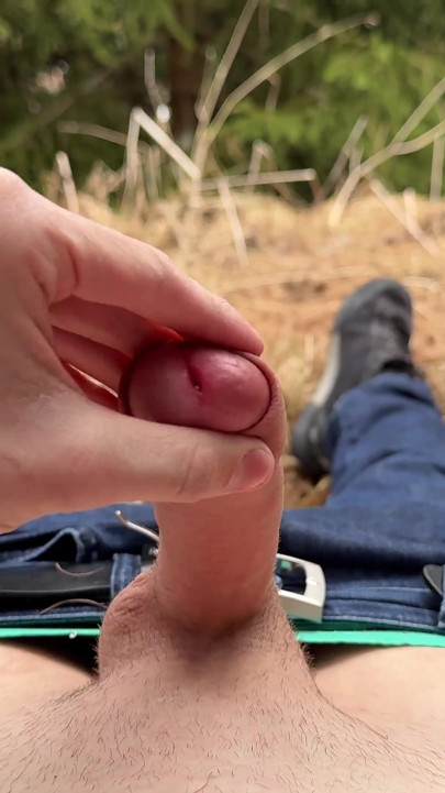 Twink Wixt His Big Cock Outdoors in Naturetwink Wiggles His Big Cock Outdoors in Nature