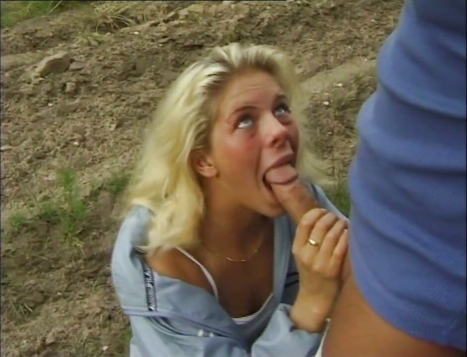 Blonde Horny MILF Get Fuck Outside House
