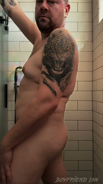 Shower Stroke Show