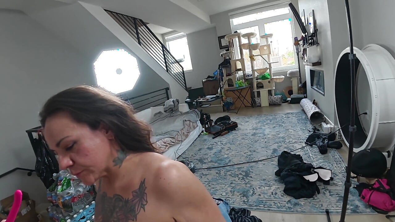 I Secretly Fuck My Girlfriend's Friend Behind Her Back. While She's Not Looking