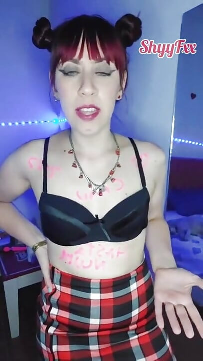 Shyyfxx Colegiala Caliente Le Ruega a Su Crush Que La Desvirgue Antes De Terminar El Colegio P1 JOI