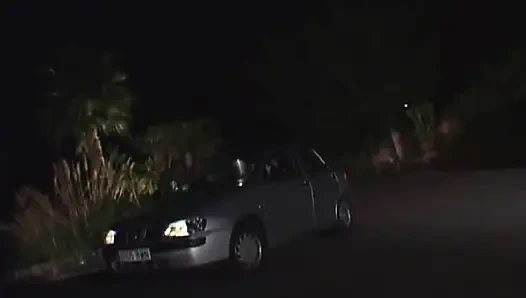 Brünette bekommt gesichtsbesamung nach dem sex