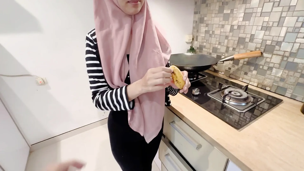 EPS. 1 – Skandal Chef Hijab Malaysia