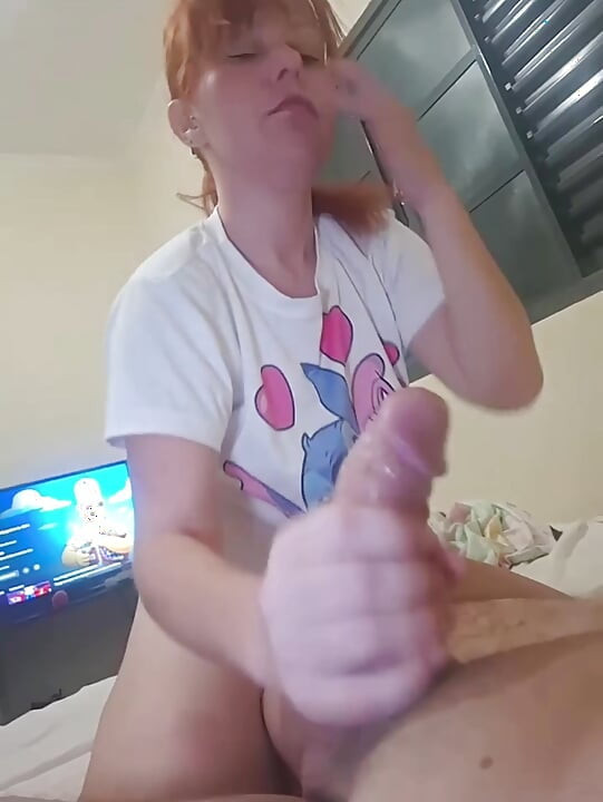 The Redhead Loves to Swallow the Whole Cock Until It Goes All the Way Down Her Throat