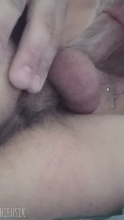 A tight twink unexpectedly takes a big daddy's cock in his beautiful ass , but he also gives his huge cock to suck ! | Clip 1