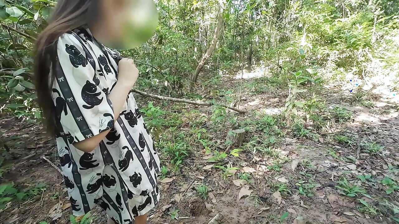 Cute Thai girl bragging but pushing masturbation Pain in the forest Thai voice