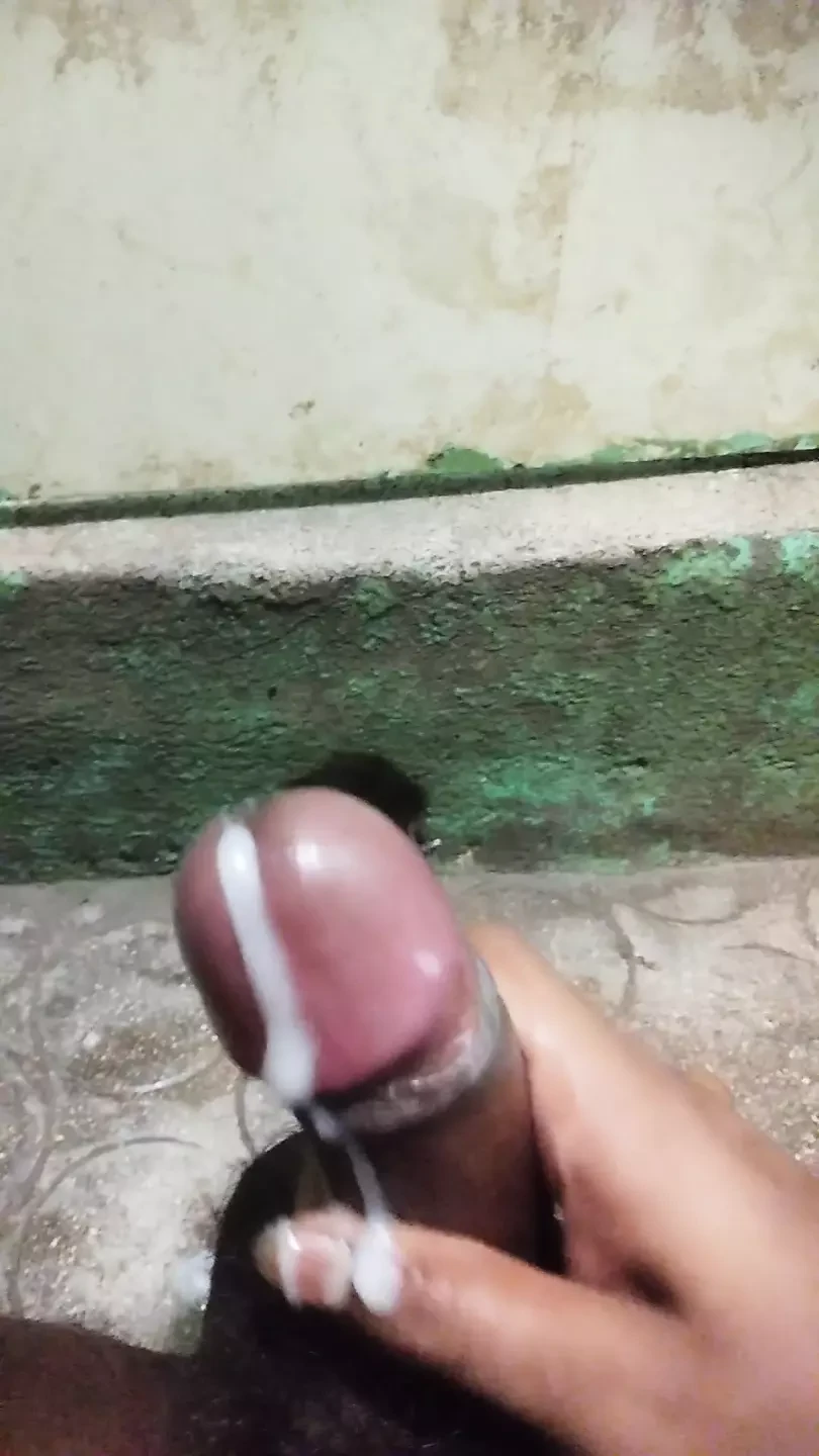 Masterbetion on bathroom of washing time after watching a sexy video
