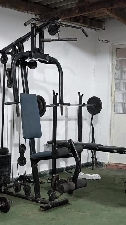 Carmona catches in the act of framing at the gym with a friend and joins in the whoring | Clip 3