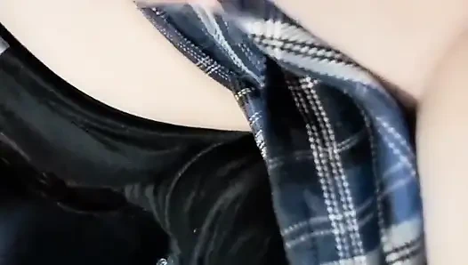 Mantan adik iparku lagi asik ngentot di kamar mandi