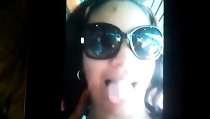 Sıcak boşalmak haraç için bu sıcak yaramaz Slutty dik abanoz civciv