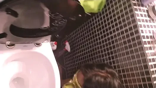 I was on the toilet and she sucked my fat dick