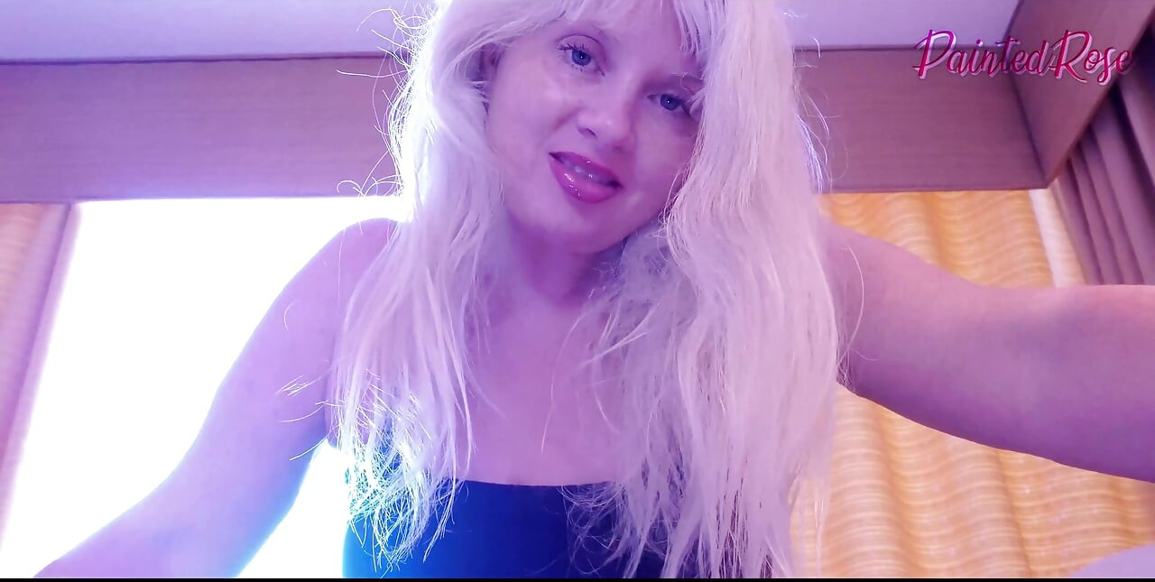 MILF Blonde