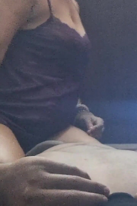 Desi Village Hotwife Hardcore Fuck Doggy Style Fucking in Hindi Hot Couples Viral Video