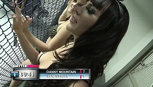 Memek randy bitch dientot habis-habisan penuh sperma