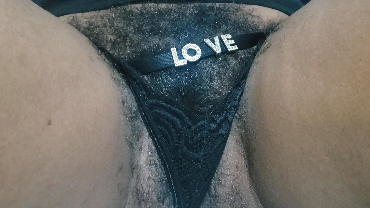 Amante del arbusto natural, coño peludo caliente de milf y coños calientes amateurs