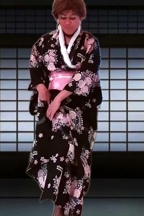 Pai-chan în kimono