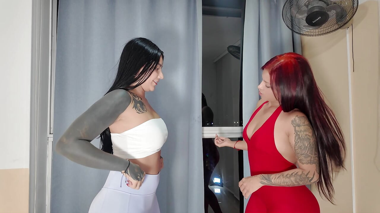 Lesbian Fuck with Harness Between Two Beautiful Big Ass Nifomaniacs - La Rola Ft Anitamiller