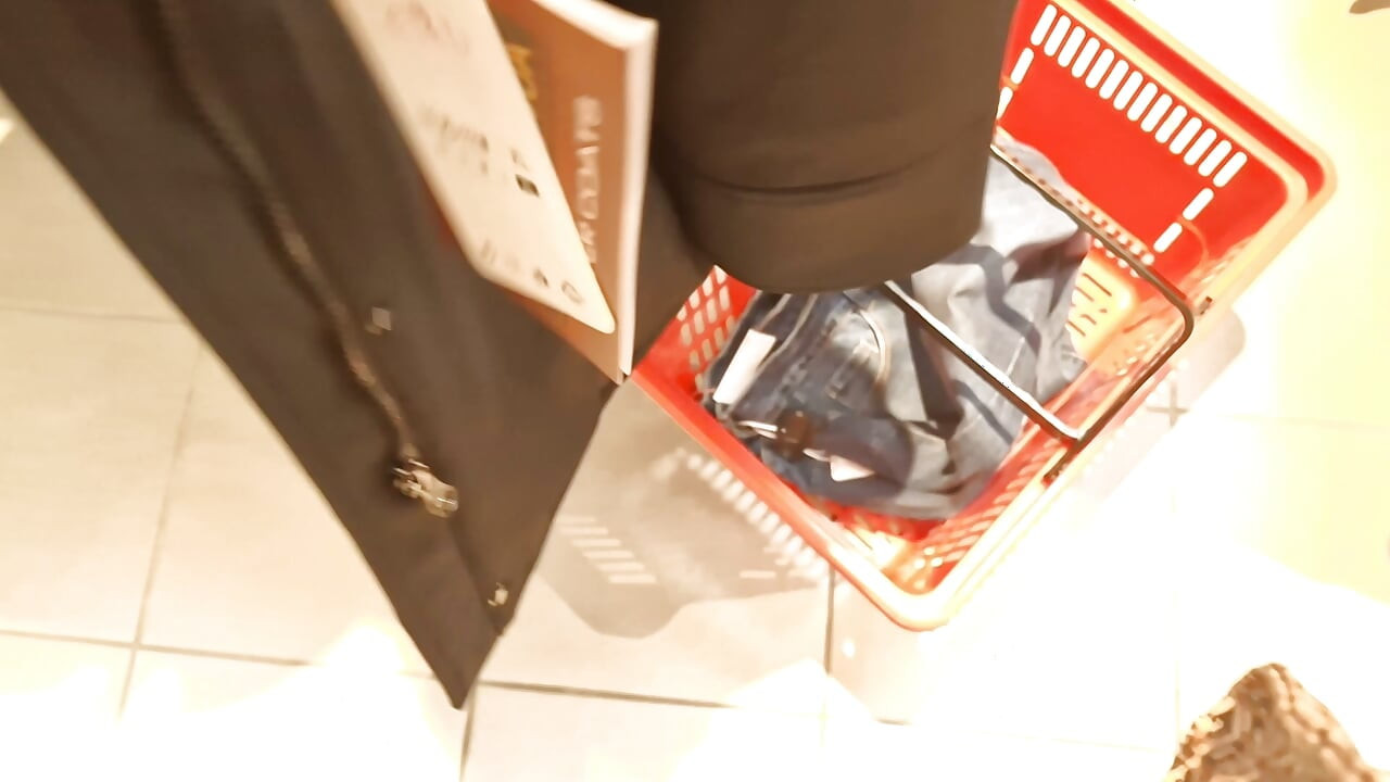 Trying on Tiny Jeans After Gaining Major Weight