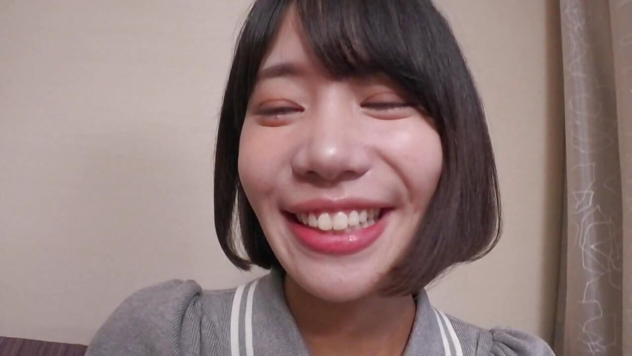 Minami, a housewife who earns a living with a beautiful figure (26), a naked P active woman [Confirmed to become a sex buddy → a girl]