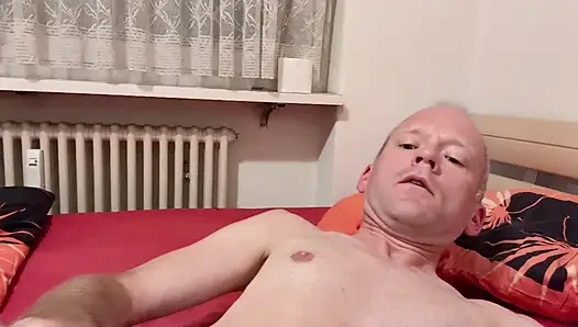 Ateşli mastürbasyon ve götüne parmak sokma