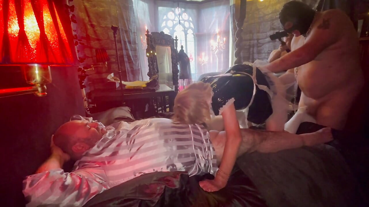 Part 2- Lanista Bear Has Maid Jayne and Bottom Feeder to Worship His Body.