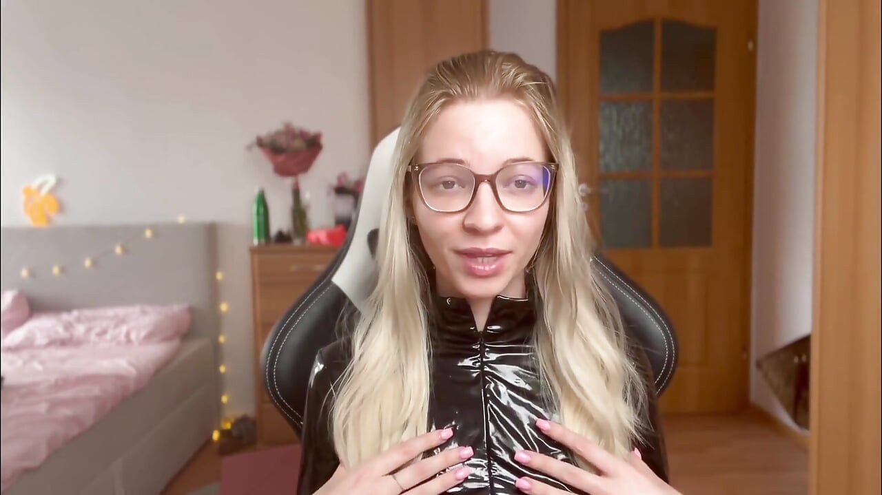 All You Need to Know About Latex Fetish (pvc, Leather)