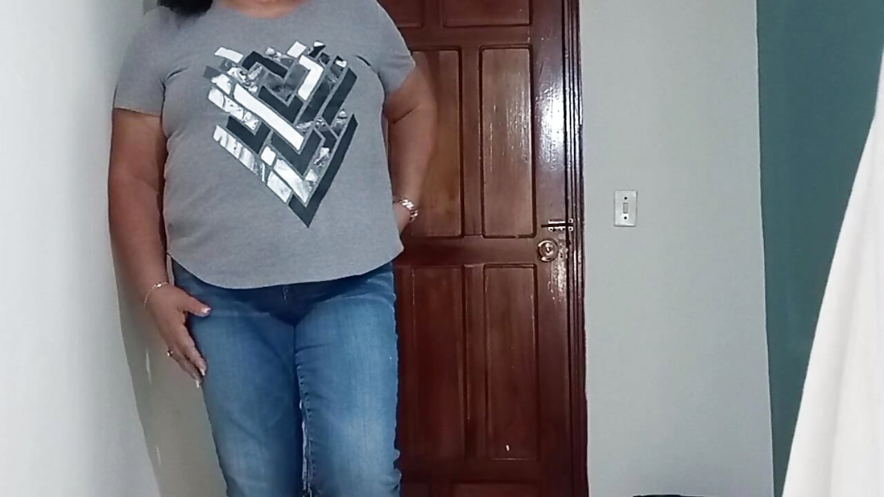 Seducing my wife's mother while she's at work