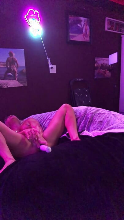 Hot Blonde has One of Those Nights Again