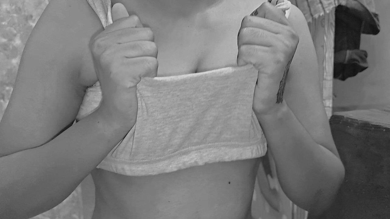 hot girl boob press looking so sexy