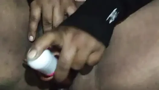 Hari ini savita bhabhi seks dengan getaran dildo menempatkan semua dildo vagina savita bhabhi vagina Menjilati jus