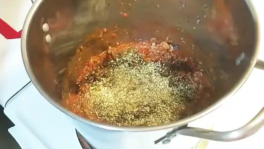 Cum Cooked 3 Leek Chili with Oil Handjob